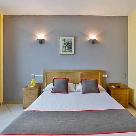 Oyo Hotel Can Peixan Alcarraz Экстерьер фото